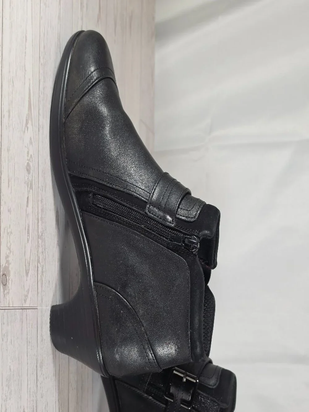 Bioheels genuine leather